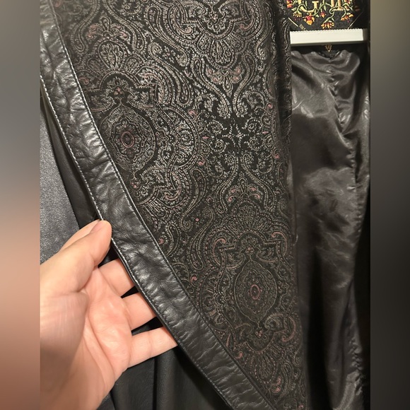 Vintage G-III Long Black Leather Trench Coat Jacket Size Medium - Picture 2 of 12